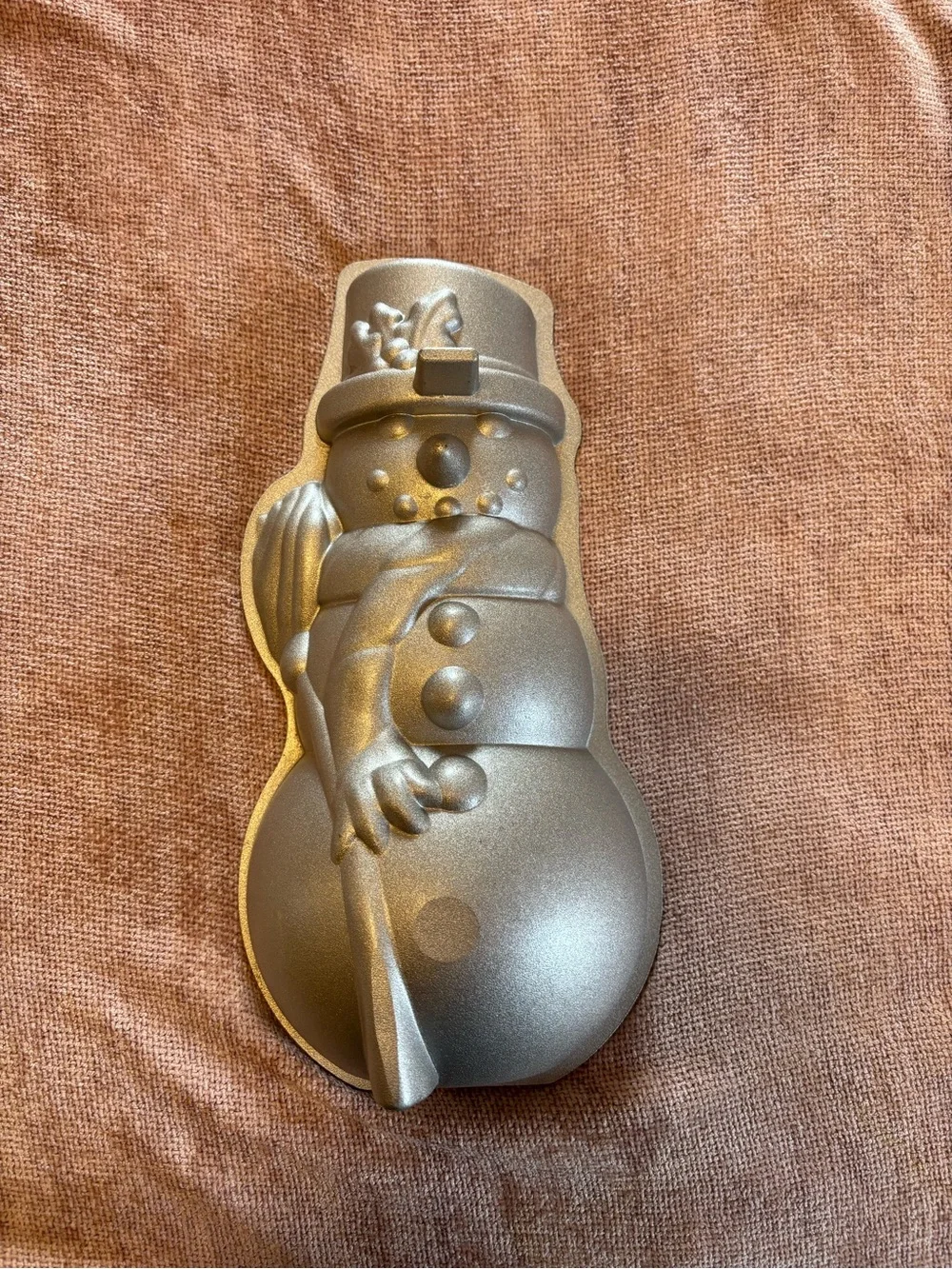 Nordic Ware Snowman 5-Cup Baking Pan